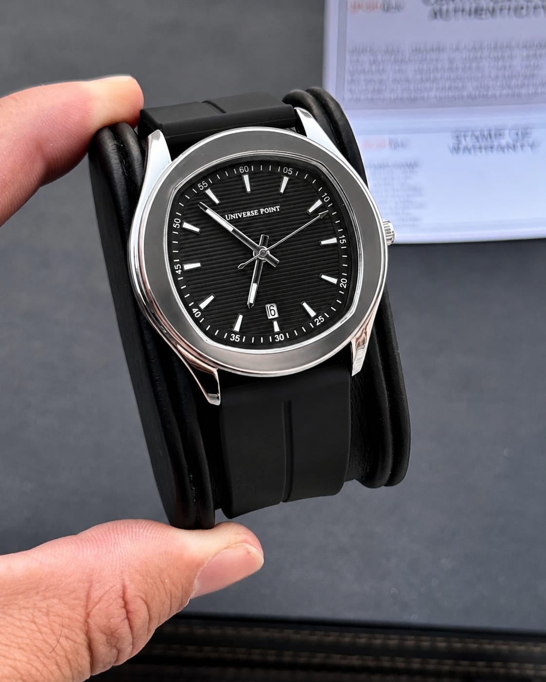 Universe Point Magnetic Strap Men Watch